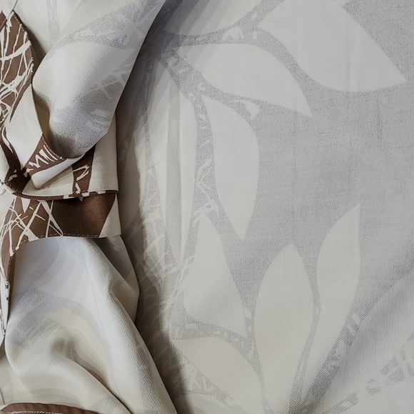 BOBBY CHAN 70% SILK 30% cotton BLOUSE size large. 3/4 sleeves. Cream and brown - Picture 8 of 10